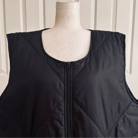 Socialite Vest Coat Black Quilted Front Zip Lightweight Boxy Puffer Plus 2X NEW - Picture 4 of 13